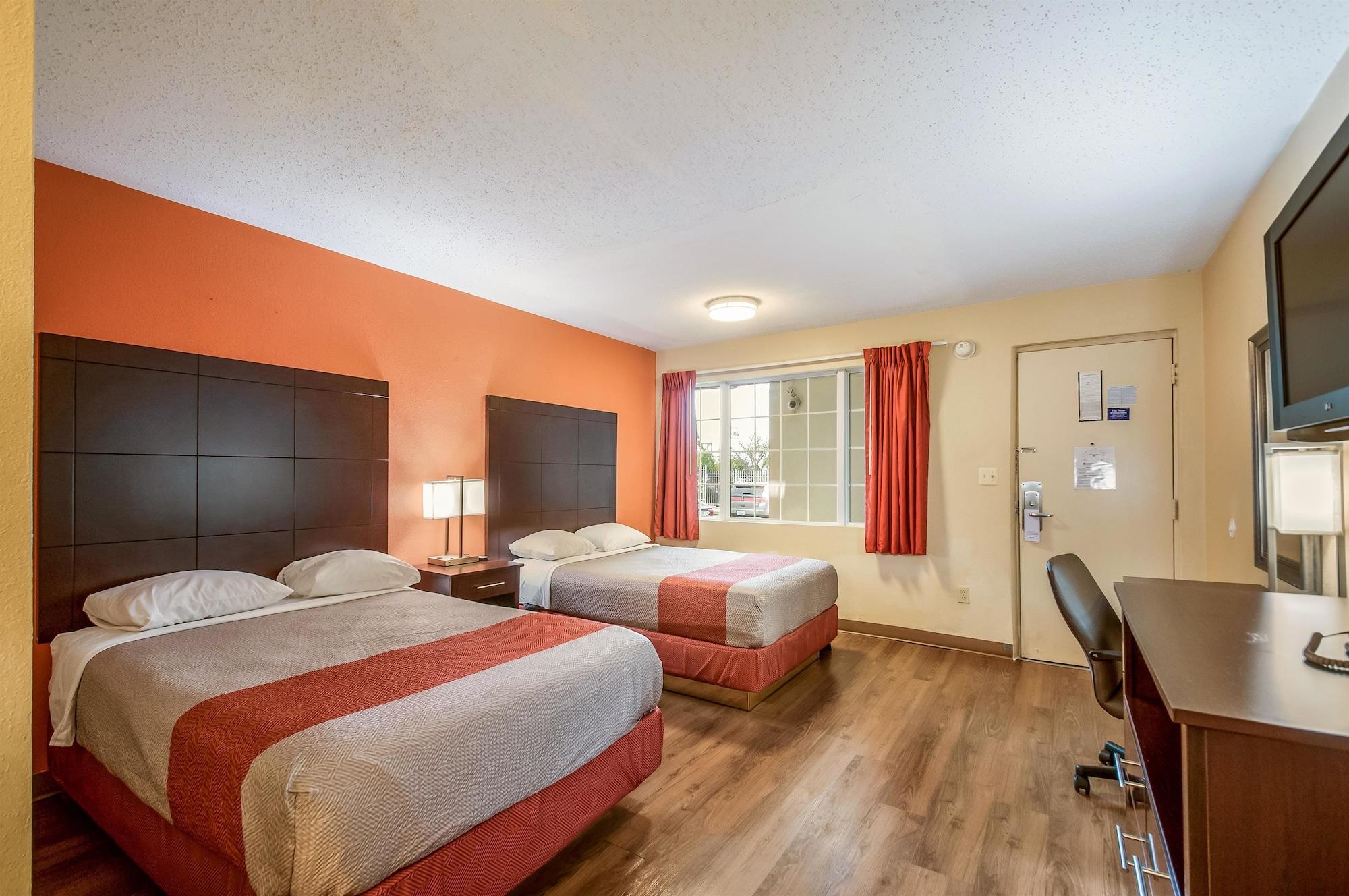 Hotel 6-washington, Dc - Convention Center 3*